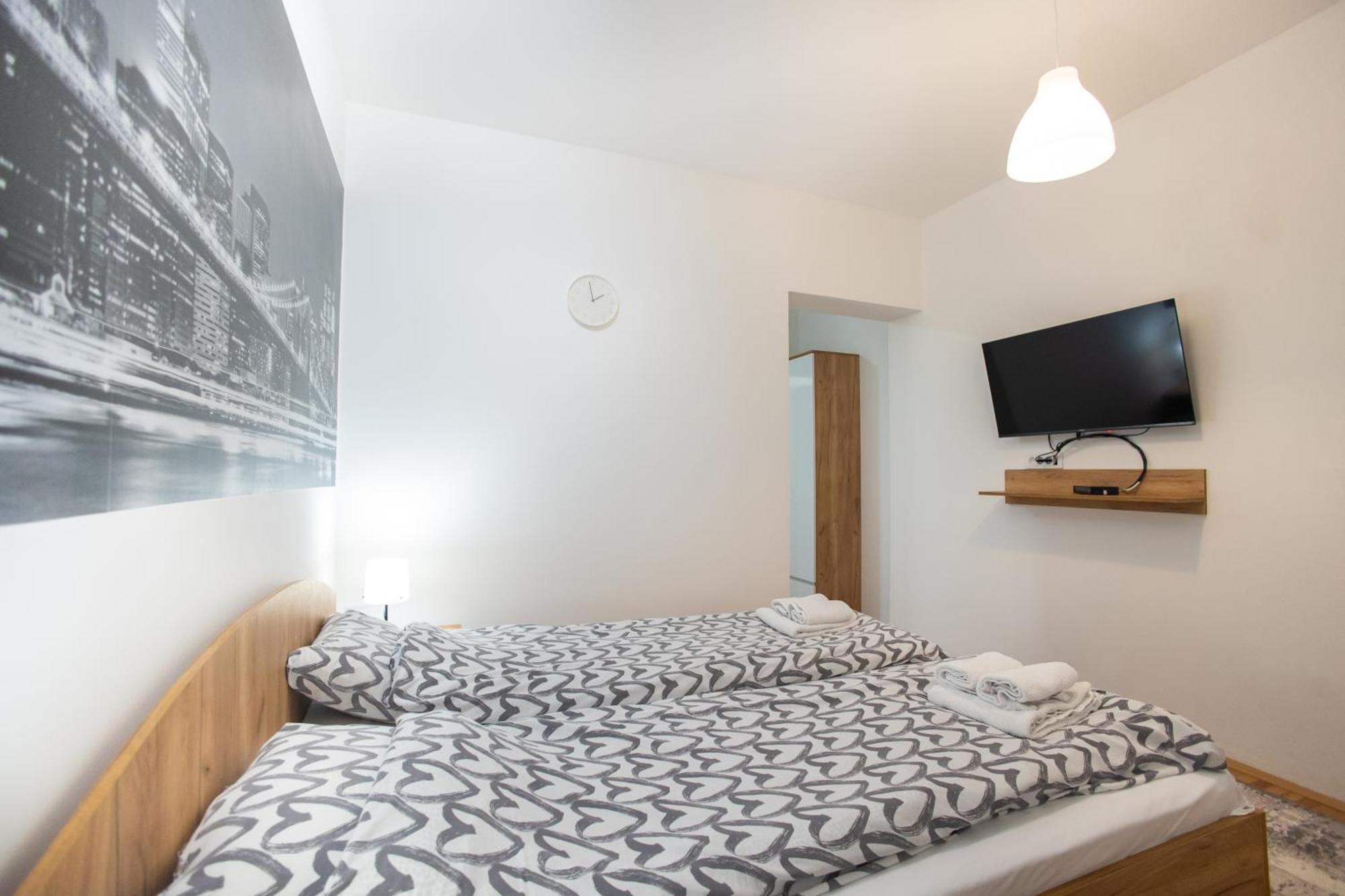 V & V Studio Apartments 2 Ni Kültér fotó
