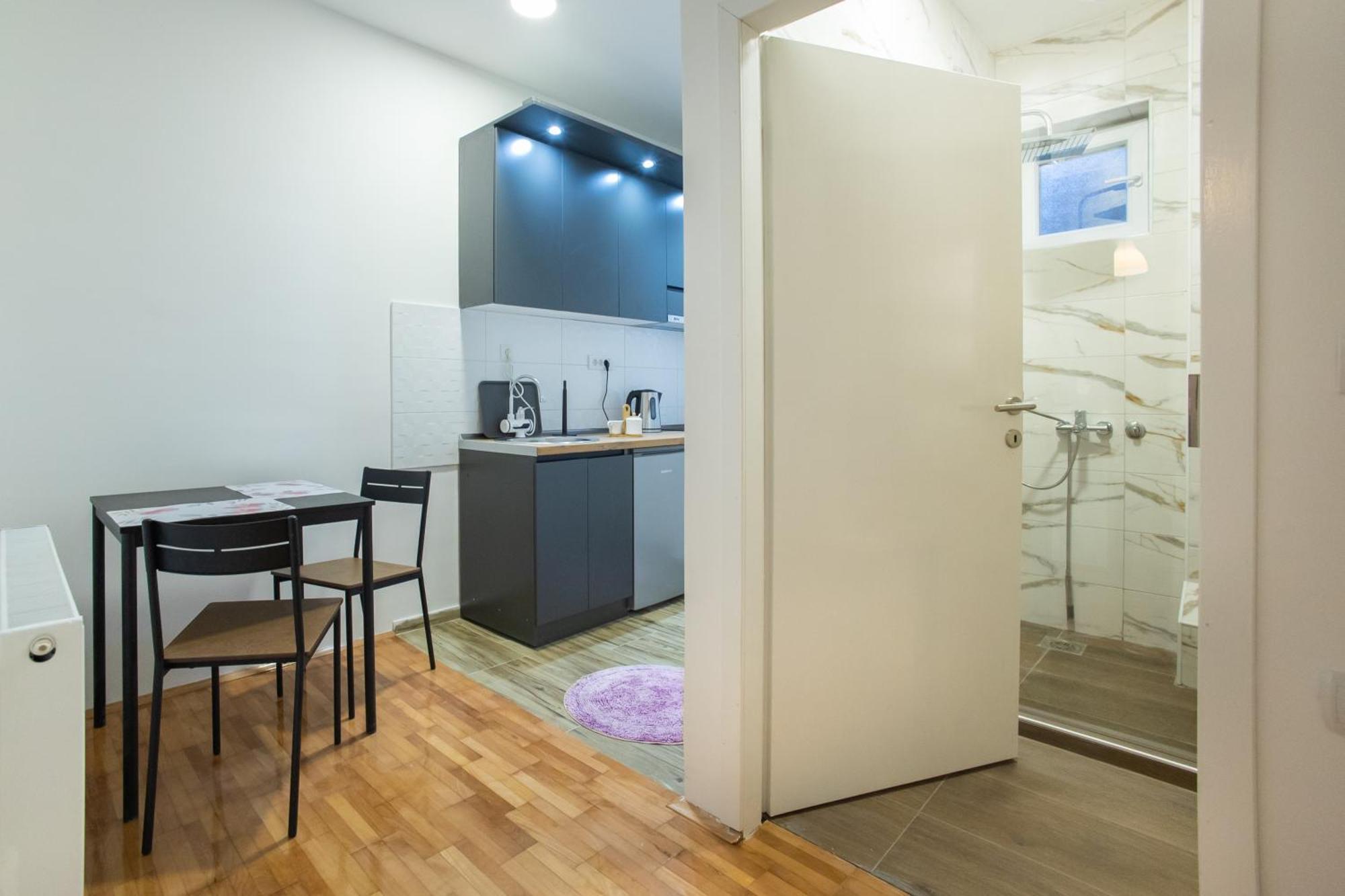 V & V Studio Apartments 2 Ni Kültér fotó