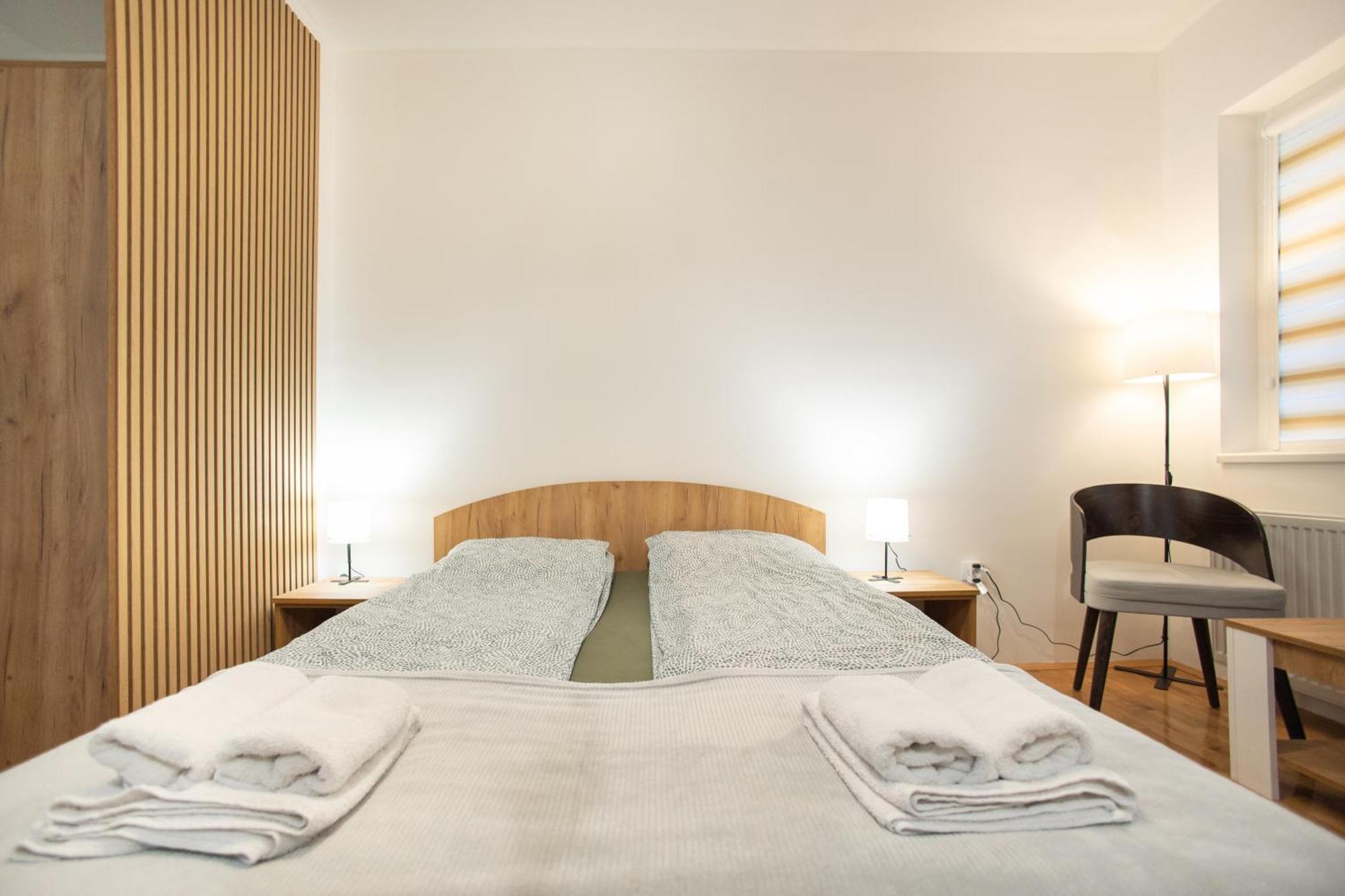 V & V Studio Apartments 2 Ni Kültér fotó
